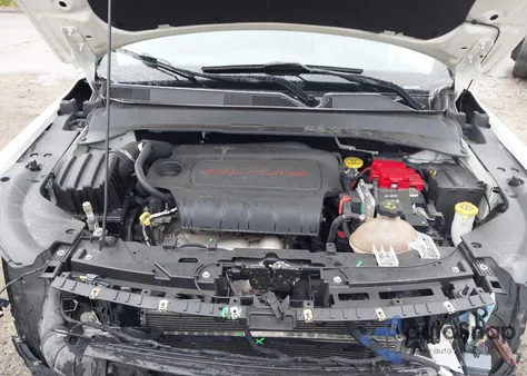 2019 Jeep Compass Latitude 4X4 from USA, damaged, VIN 3C4NJDBB9KT834332